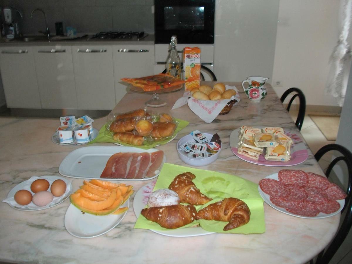 Giulietta E Romeo Bed & Breakfast Peschiera del Garda Exterior photo